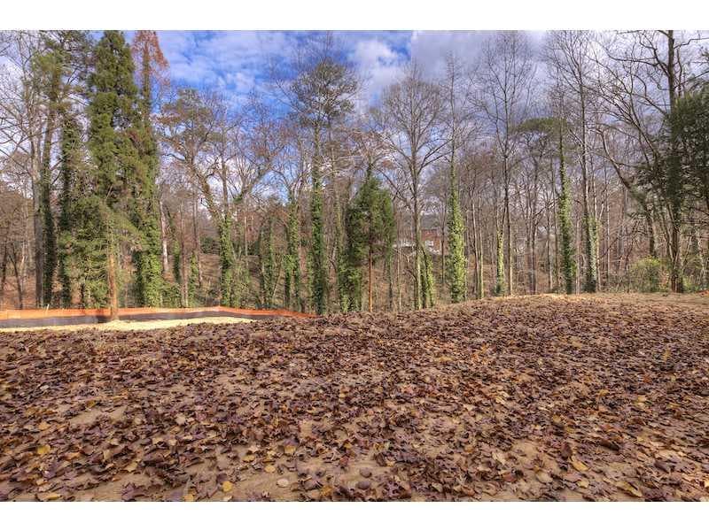 7,618 sq ft single family residence sold at 4411 Northside Drive, Atlanta, GA 30327