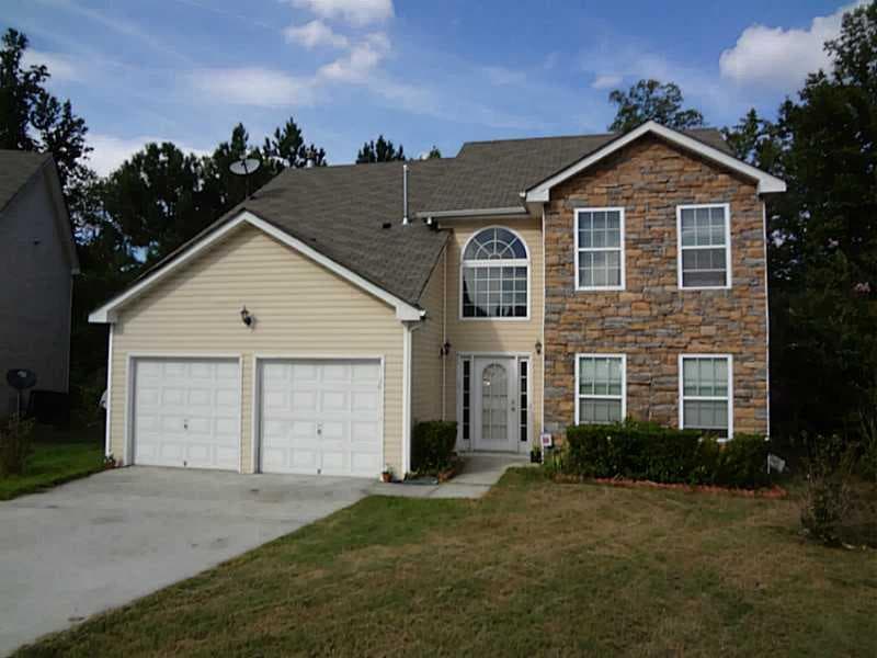 4 bedroom single family residence sold at 215 MARRIOTT Drive, College Park, GA 30349