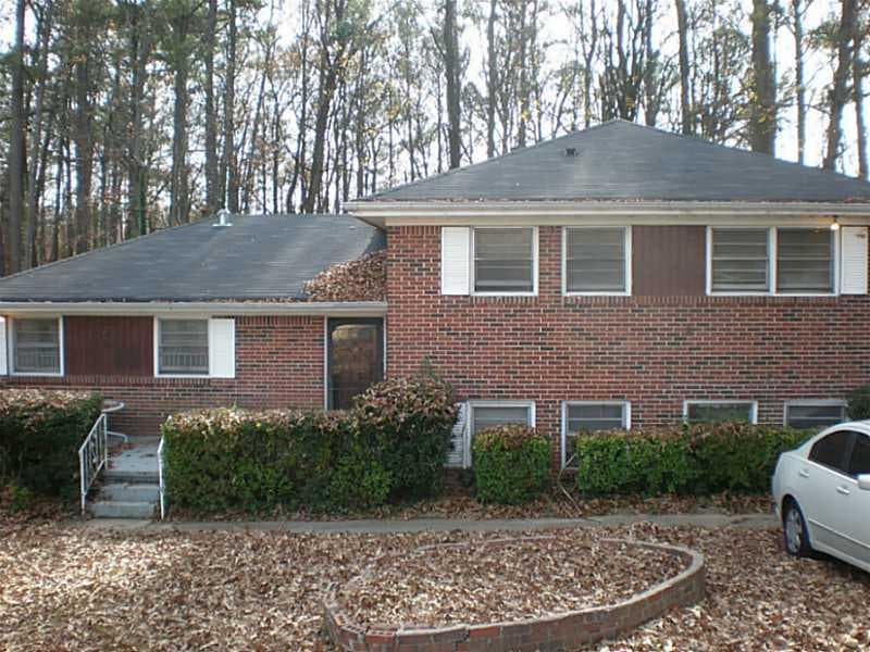 3 bedroom, 1,229 sq ft single family residence sold at 2690 Loghaven Drive, Atlanta, GA 30318