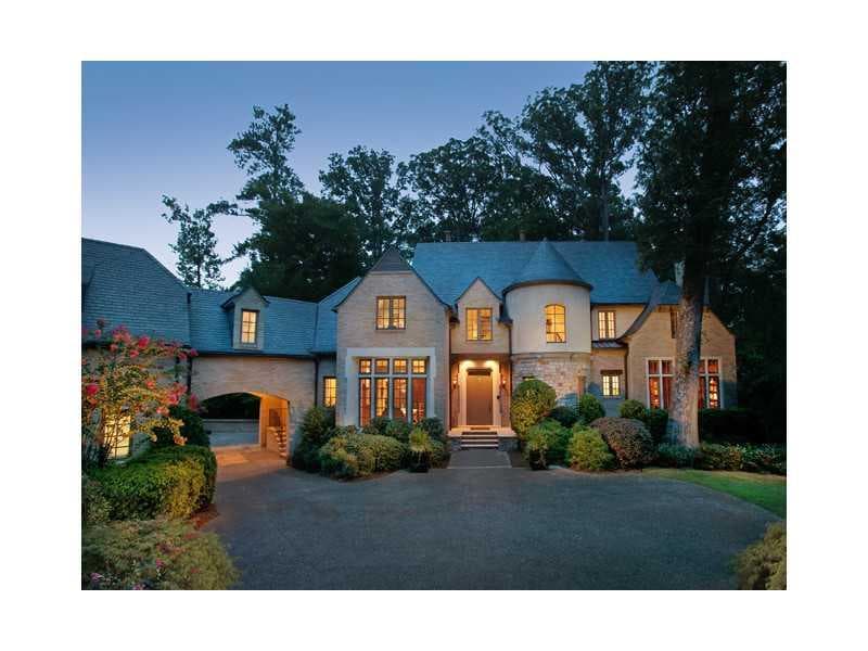 5 bedroom, 8,150 sq ft single family residence sold at 675 W Paces Ferry, Atlanta, GA 30327
