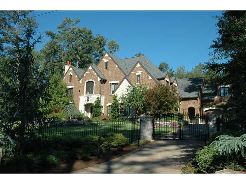 6 bedroom single family residence sold at 5250 London Drive, Atlanta, GA 30327