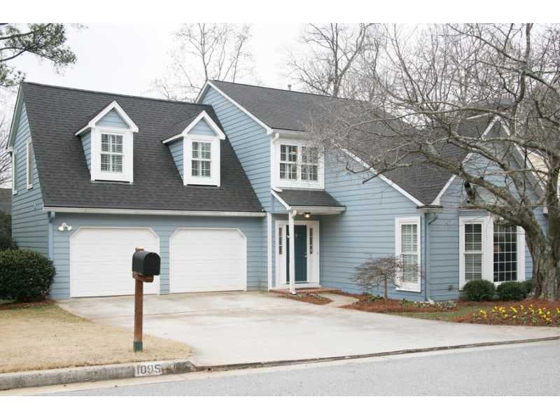 3 bedroom, 2,273 sq ft single family residence sold at 1095 Club Trace, Atlanta, GA 30319