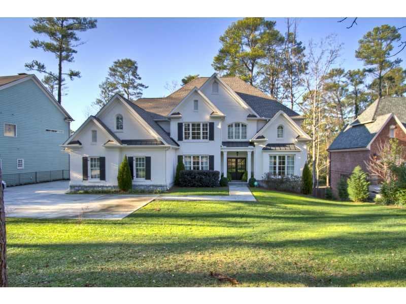5 bedroom, 5,137 sq ft single family residence sold at 785 Moores Mill Road, Atlanta, GA 30327