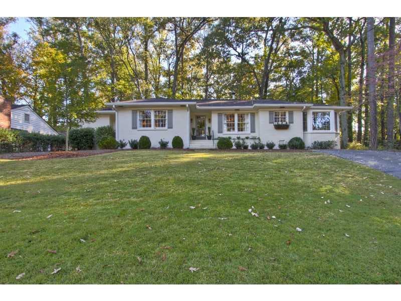 3 bedroom single family residence sold at 1986 Brookview Drive, Atlanta, GA 30318