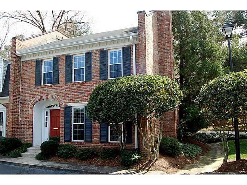 3 bedroom, 1,560 sq ft condominium sold at 7 Market Square Place 7, Atlanta, GA 30318