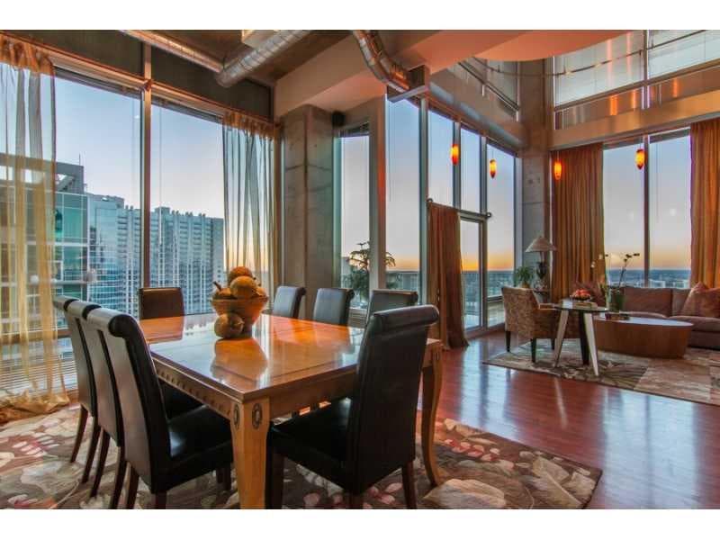 2 bedroom, 1,911 sq ft condominium sold at 943 Peachtree Street 2008, Atlanta, GA 30309