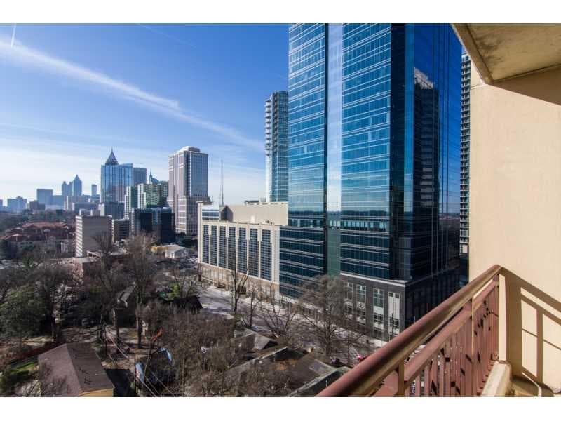 2 bedroom, 1,169 sq ft condominium sold at 1101 Juniper Street 1111, Atlanta, GA 30309