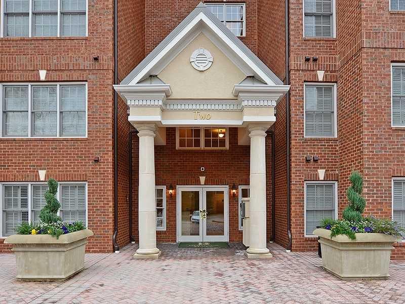 2 bedroom, 1,693 sq ft condominium sold at 211 Colonial Homes Drive 2108, Atlanta, GA 30309