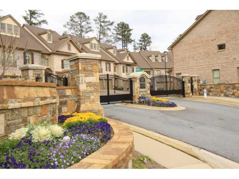 3 bedroom townhouse sold at 6228 Clapham Lane 0, Johns Creek, GA 30097
