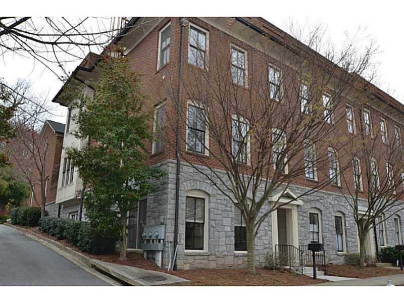 4 bedroom, 2,494 sq ft townhouse sold at 1879 Gordon Manor 1879, Atlanta, GA 30307