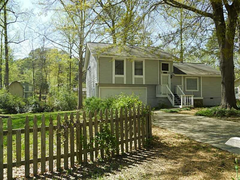 215 Cedar Trace, Roswell, GA 30075 — most recent listing photo