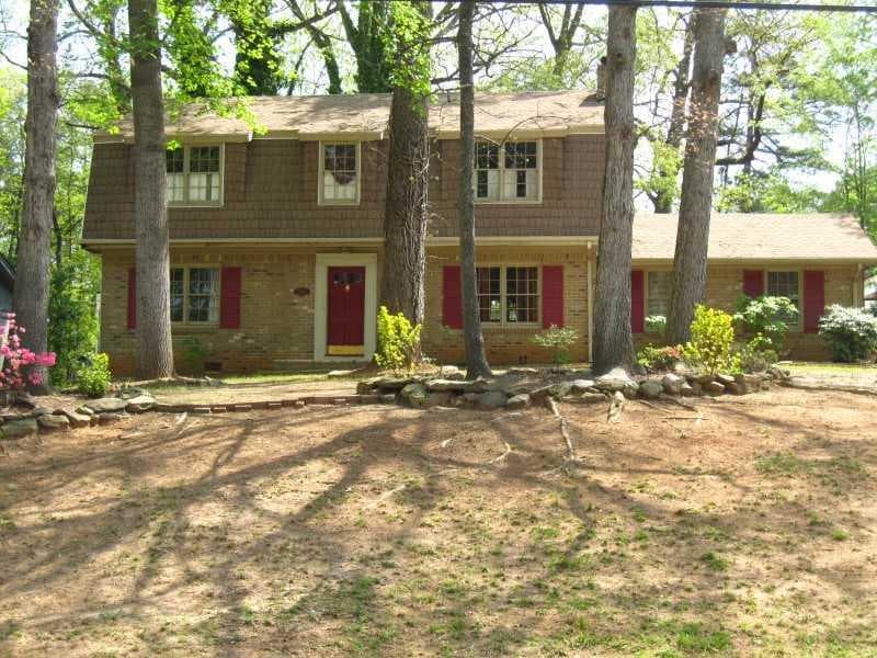 4 bedroom, 2,561 sq ft single family residence sold at 1204 Kimlie Lane, Decatur, GA 30035