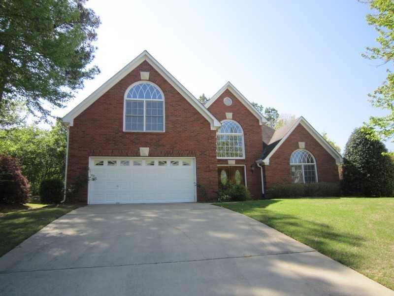 3 bedroom, 2,550 sq ft single family residence sold at 2017 Alderbrooke Court, Lawrenceville, GA 30043