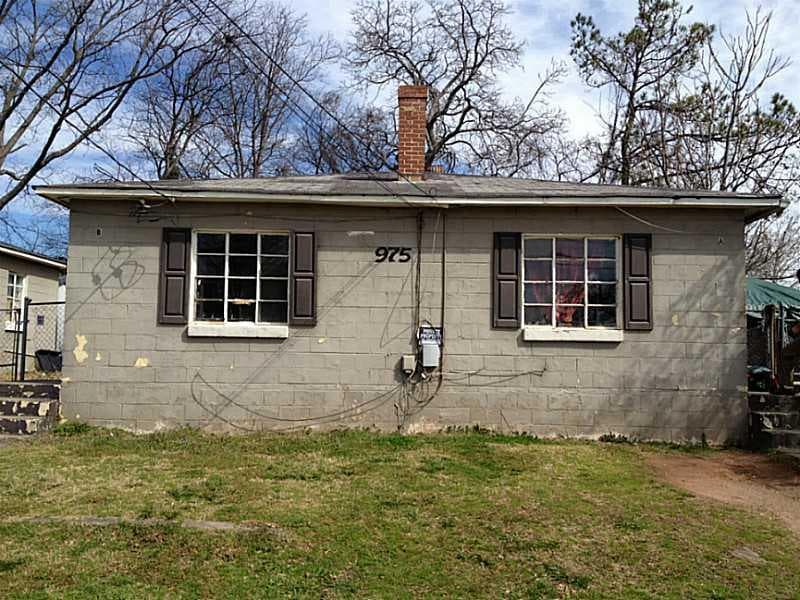 1,080 sq ft duplex sold at 975 Sparks Street, Atlanta, GA 30310