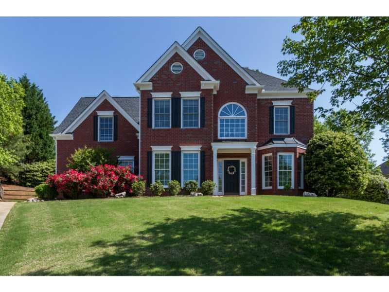 4 bedroom, 2,716 sq ft single family residence sold at 715 Doe Court, Alpharetta, GA 30005