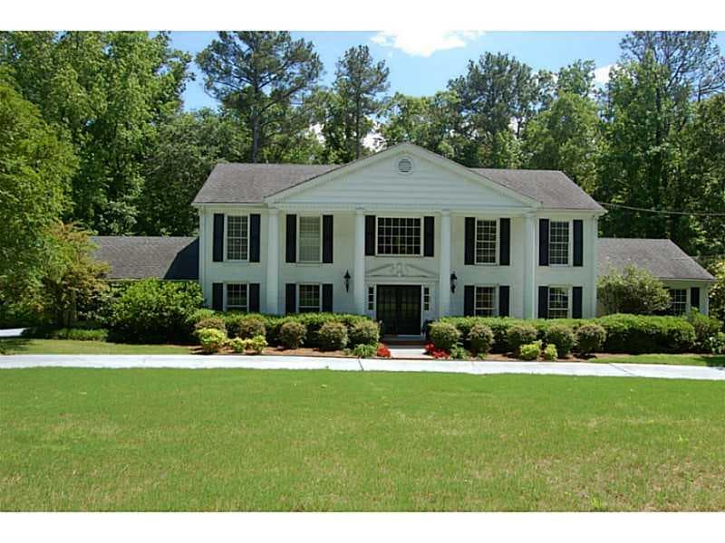6 bedroom, 3,848 sq ft single family residence sold at 4610 Mount Paran Parkway, Atlanta, GA 30327