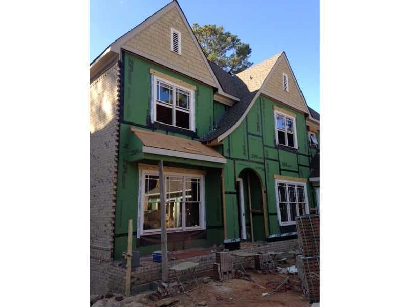 5 bedroom, 6,800 sq ft single family residence sold at 4722 E Conway Drive, Atlanta, GA 30327