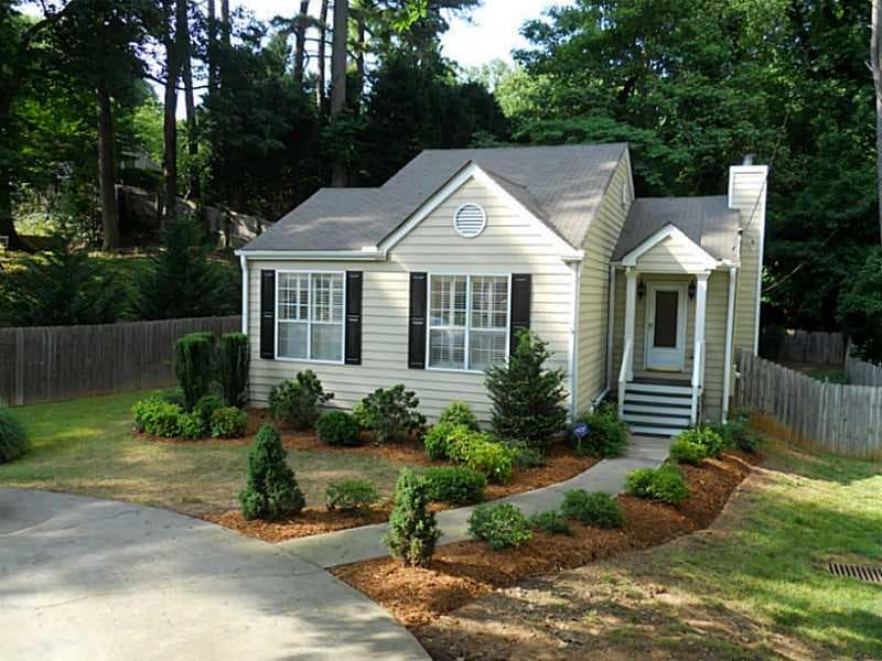 3 bedroom, 1,533 sq ft single family residence sold at 1364 Arnold Avenue, Atlanta, GA 30324