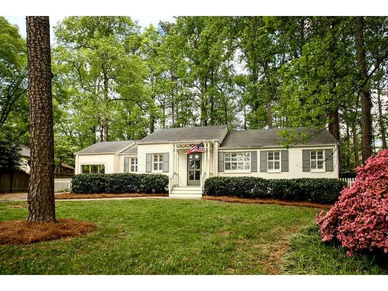3 bedroom single family residence sold at 340 Meadowbrook Drive, Atlanta, GA 30342