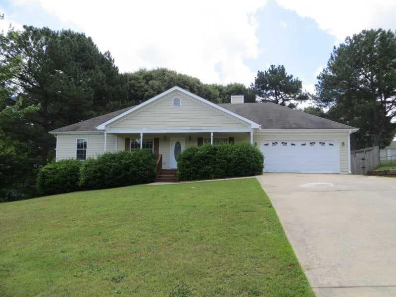 3 bedroom, 1,414 sq ft single family residence sold at 843 Lodgeview Drive, Bethlehem, GA 30620