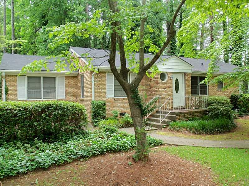 3 bedroom, 1,826 sq ft single family residence sold at 3195 Benjamin E Mays Drive, Atlanta, GA 30311