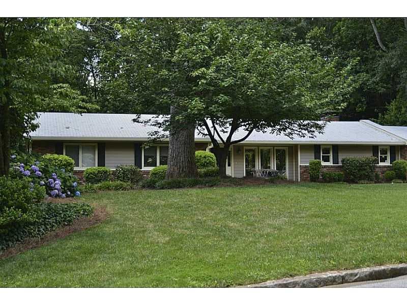 3 bedroom, 2,300 sq ft single family residence sold at 3358 Pinestream Road, Atlanta, GA 30327
