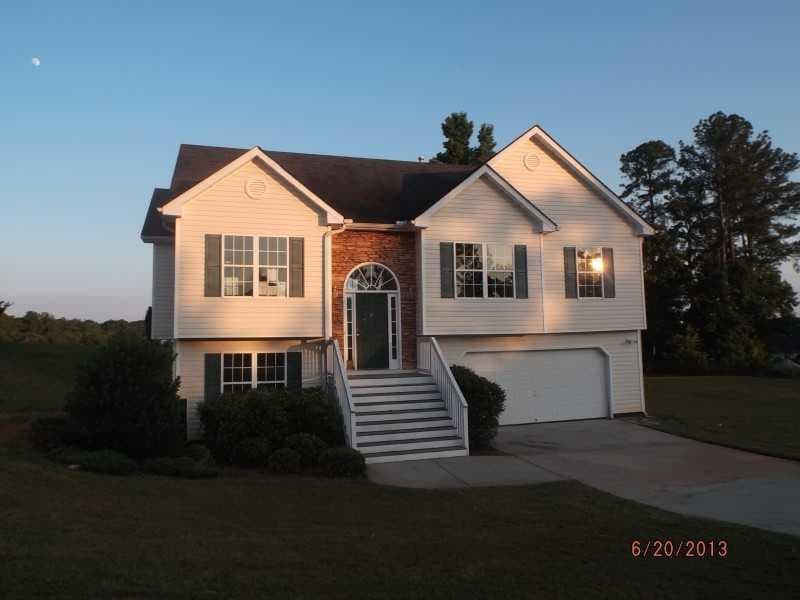 301 TOWLER Crossing, Loganville, GA 30052 — most recent listing photo