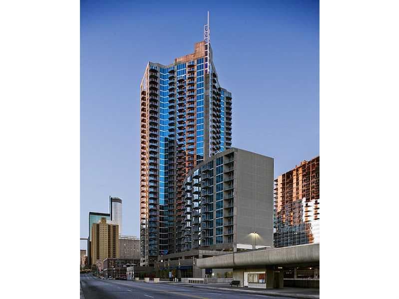 1 bedroom, 763 sq ft condominium sold at 400 W Peachtree Street 1109, Atlanta, GA 30308