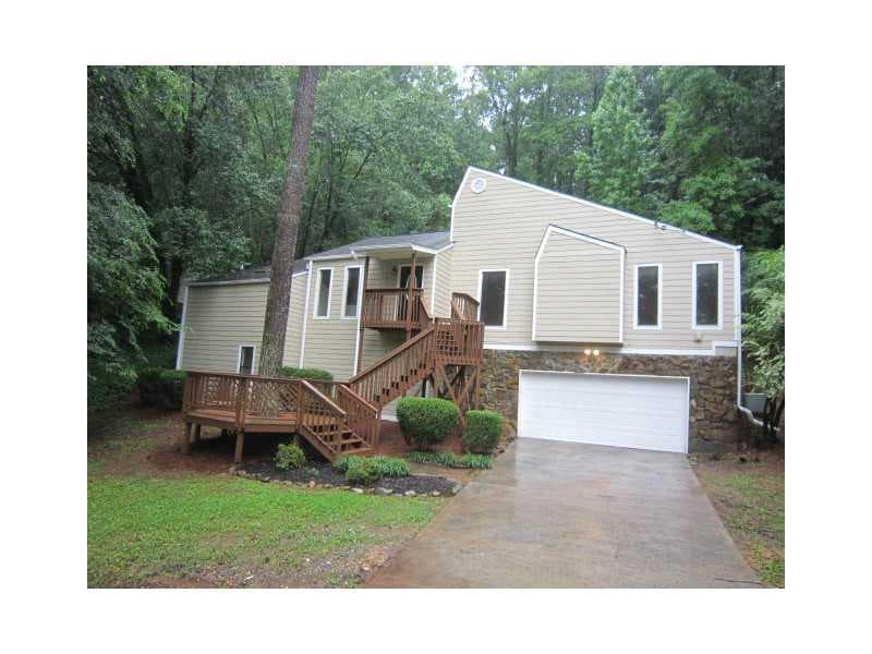4 bedroom, 2,182 sq ft single family residence sold at 626 Charing Cross Drive, Marietta, GA 30066