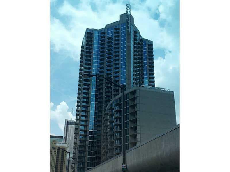 1 bedroom, 743 sq ft condominium sold at 400 W Peachtree Street 3314, Atlanta, GA 30308