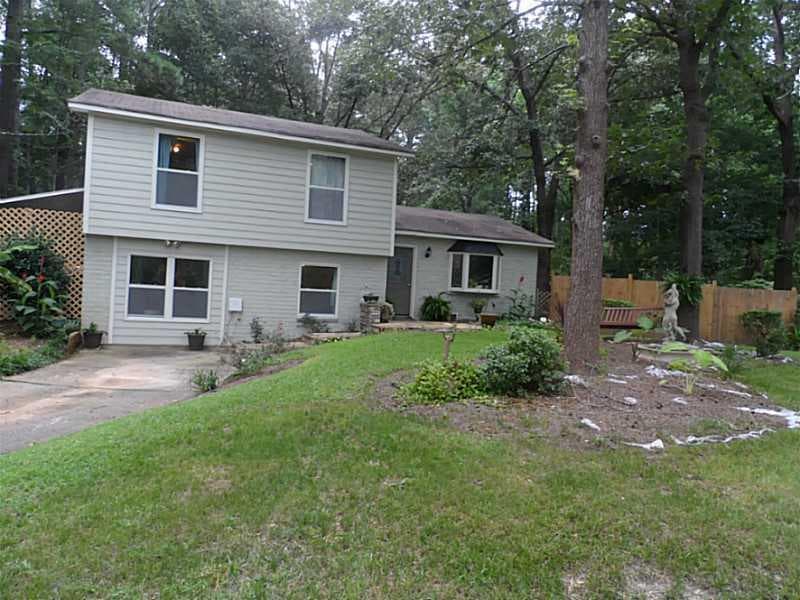 2853 Five Oaks Circle, Lilburn, GA 30047 — most recent listing photo