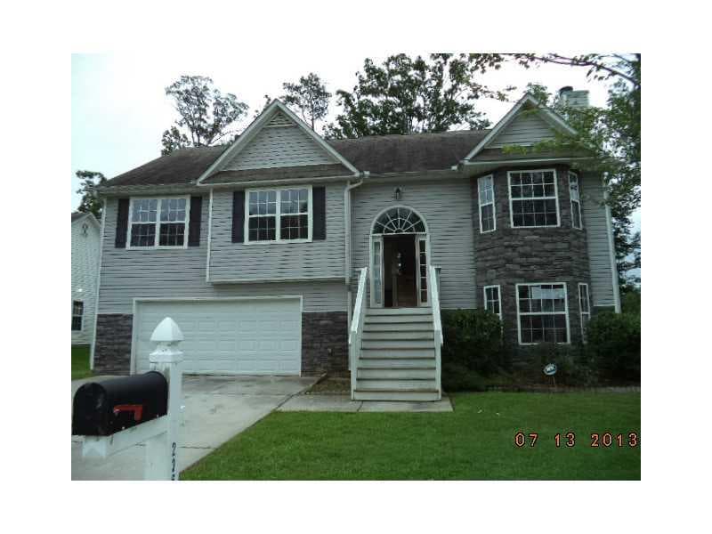 4 bedroom, 2,147 sq ft single family residence sold at 2362 Garnet Avenue, Riverdale, GA 30296