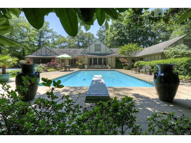 4 bedroom, 5,013 sq ft single family residence sold at 4227 Sentinel Post Road, Atlanta, GA 30327
