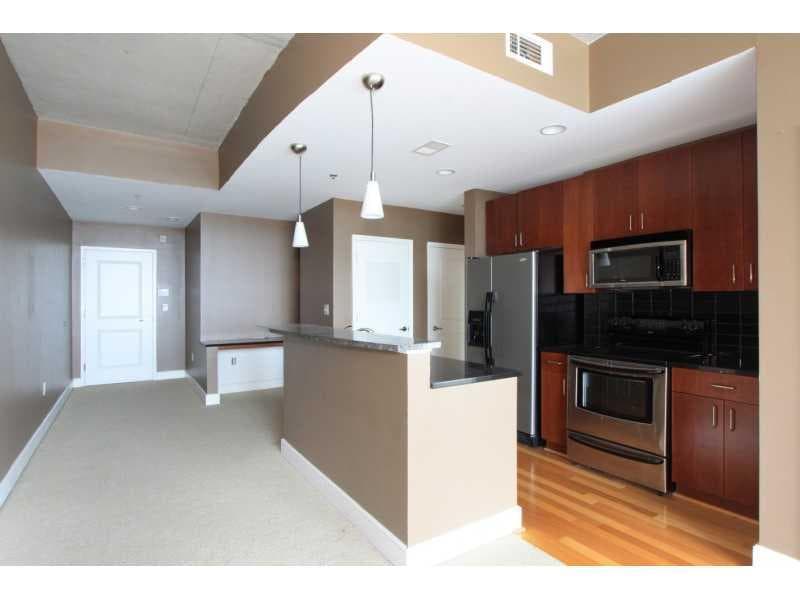 1 bedroom, 828 sq ft condominium sold at 950 W Peachtree Street 1513, Atlanta, GA 30309
