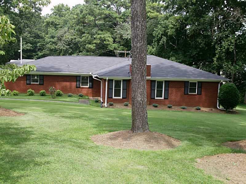 3 bedroom, 1,646 sq ft single family residence sold at 1490 Dillon Road, Austell, GA 30168