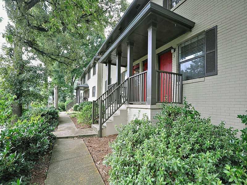 2 bedroom, 840 sq ft condominium sold at 410 Candler Park Drive D3, Atlanta, GA 30307