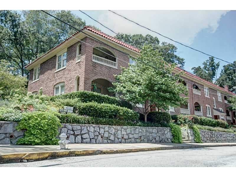 2 bedroom, 900 sq ft condominium sold at 960 Taft Avenue 5, Atlanta, GA 30309