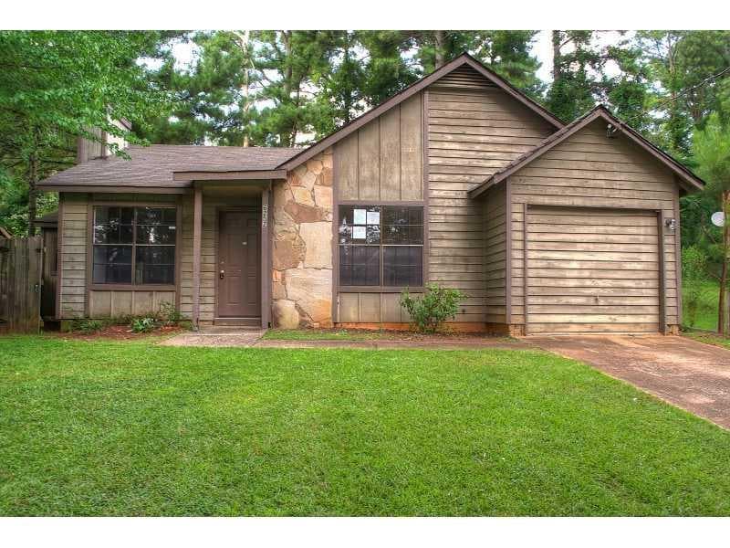 3 bedroom, 1,062 sq ft single family residence sold at 6252 Creekford Drive, Lithonia, GA 30058
