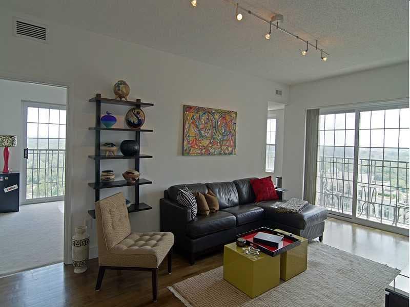 2 bedroom, 1,237 sq ft condominium sold at 199 14th Street 2803, Atlanta, GA 30309