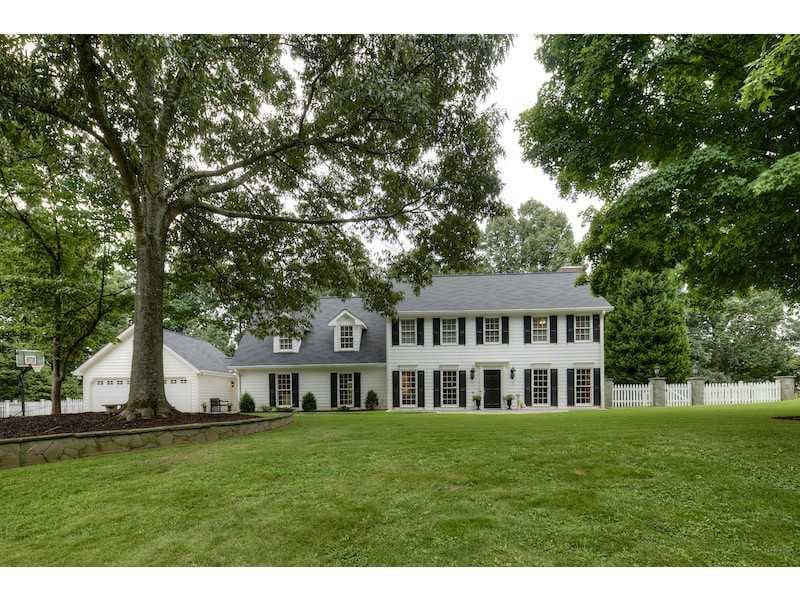 4 bedroom, 3,068 sq ft single family residence sold at 5125 Baroque Circle, Atlanta, GA 30342