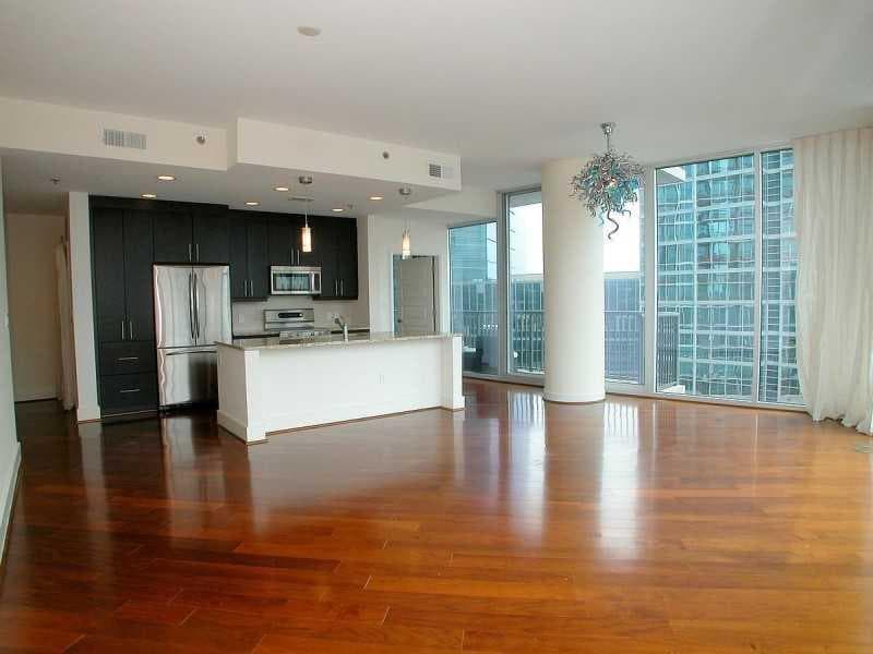 2 bedroom, 1,397 sq ft condominium sold at 1080 Peachtree Street 1010, Atlanta, GA 30309