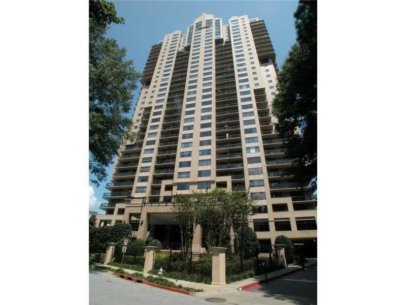 2 bedroom, 1,265 sq ft condominium sold at 3481 Lakeside Drive 2202, Atlanta, GA 30326