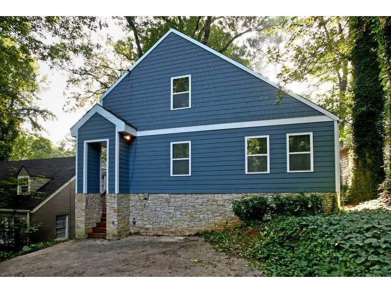 4 bedroom, 2,153 sq ft single family residence sold at 2091 NW Northside Drive, Atlanta, GA 30305