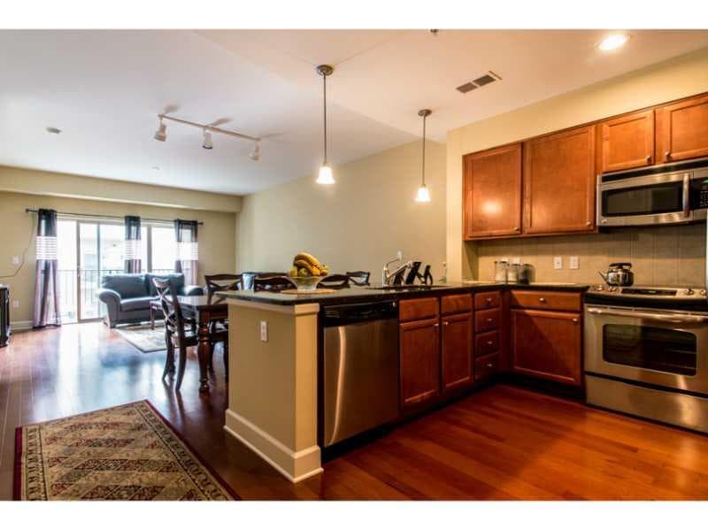 1 bedroom, 950 sq ft condominium sold at 200 River Vista Drive 537, Atlanta, GA 30339