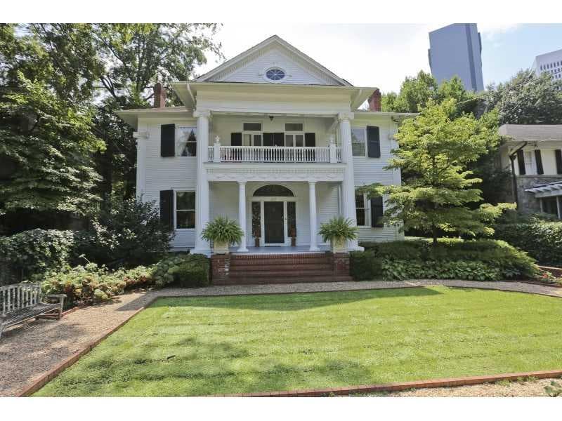 6 bedroom, 4,361 sq ft single family residence sold at 207 15th Street, Atlanta, GA 30309