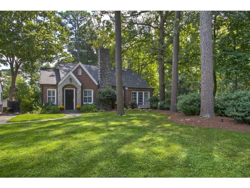 4 bedroom single family residence sold at 3143 Peachtree Drive, Atlanta, GA 30305
