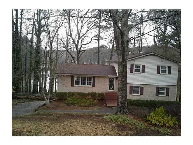 3 bedroom single family residence sold at 2718 Irene Circle, Duluth, GA 30096