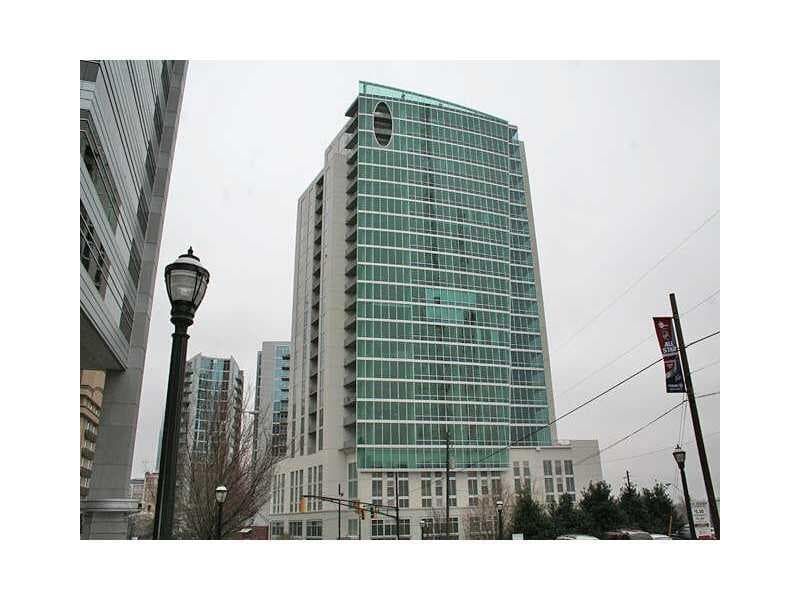 3 bedroom, 2,835 sq ft condominium sold at 20 10th Street 2003, Atlanta, GA 30309