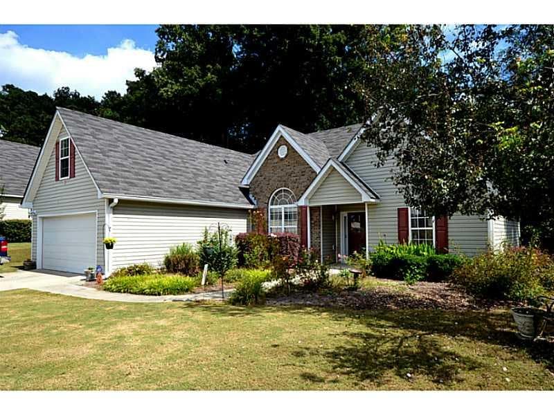 3 bedroom, 1,835 sq ft single family residence sold at 3930 Brushymill Court, Loganville, GA 30052