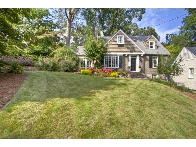 3 bedroom single family residence sold at 460 E Wesley Road, Atlanta, GA 30305